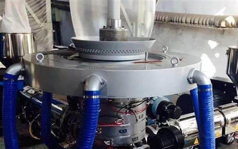 Blown film machine air ring application